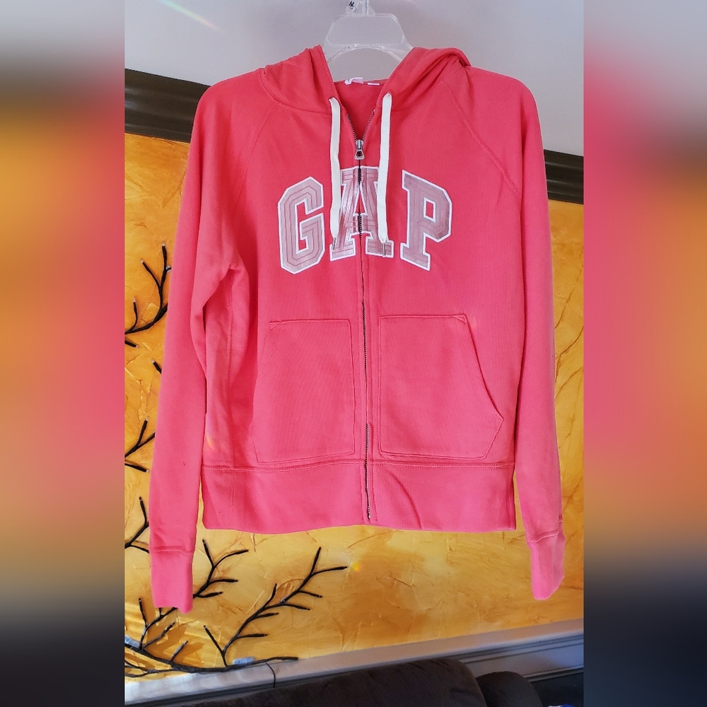 NWT Gap Hoodie Sweatshirt size medium